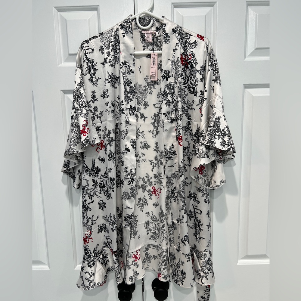NWT Victoria Secret Floral Kimono with Ruffle Sleeves size XS